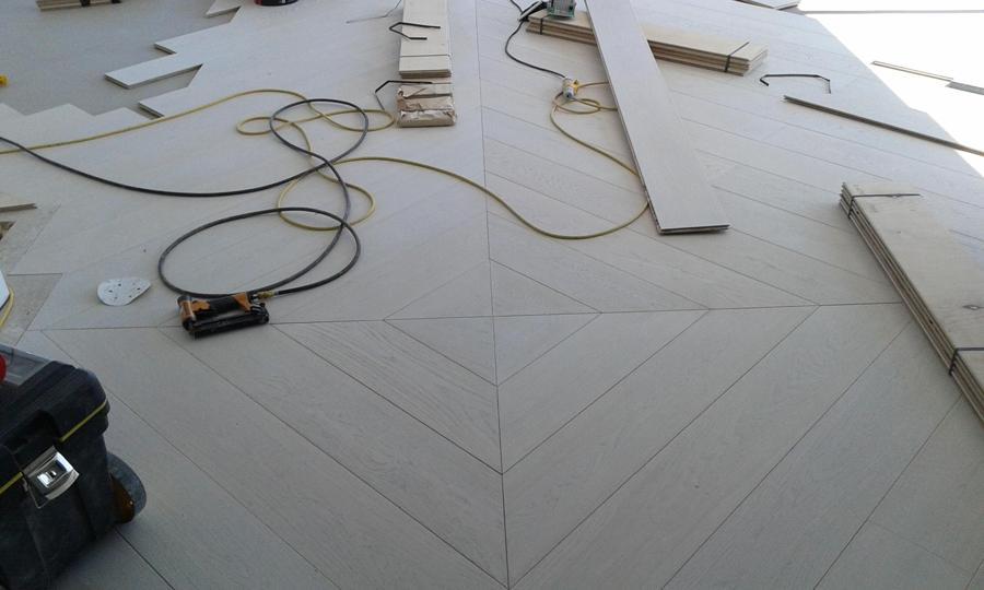 Professional Hardwood Floor Instalation 